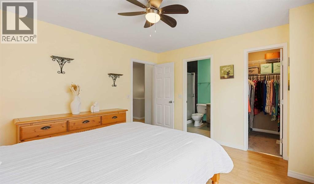 Single Family House 3 Level for Sale in  New Brighton Gardens SE New Brighton Calgary 