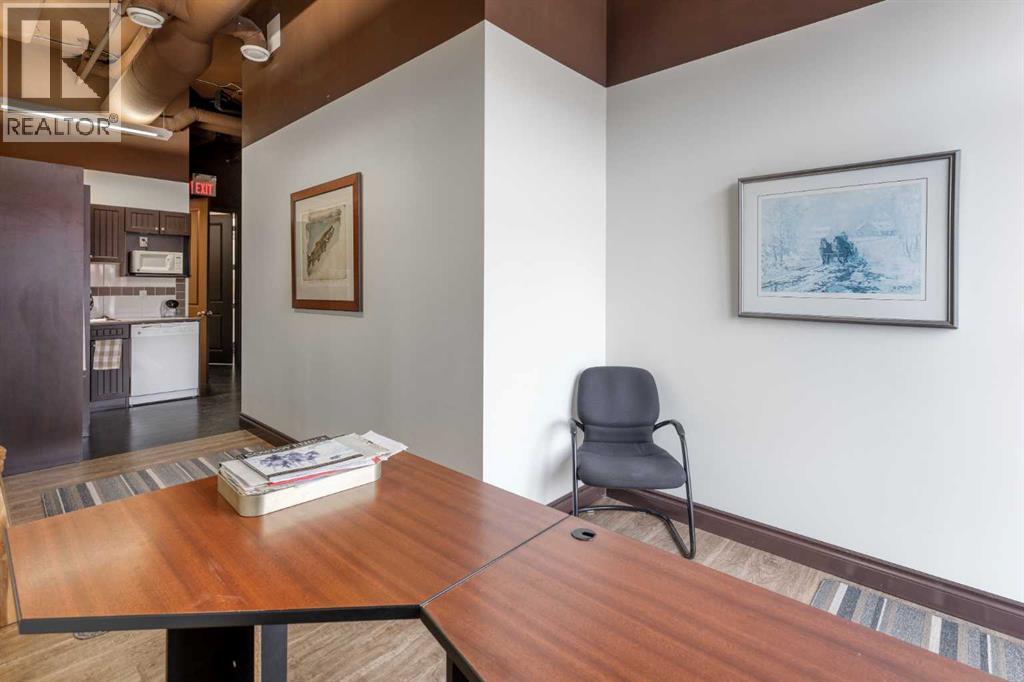 505 Railway Street West, Cochrane