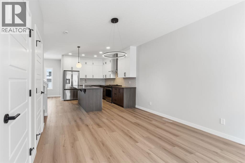 Single Family House for Sale in  Lewiston Landing NE Lewisburg Calgary 