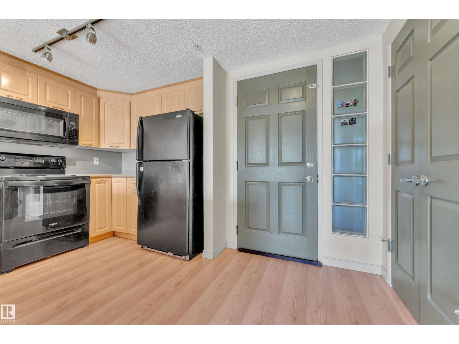 Single Family House for Sale in #   Avenue NW Edmonton 