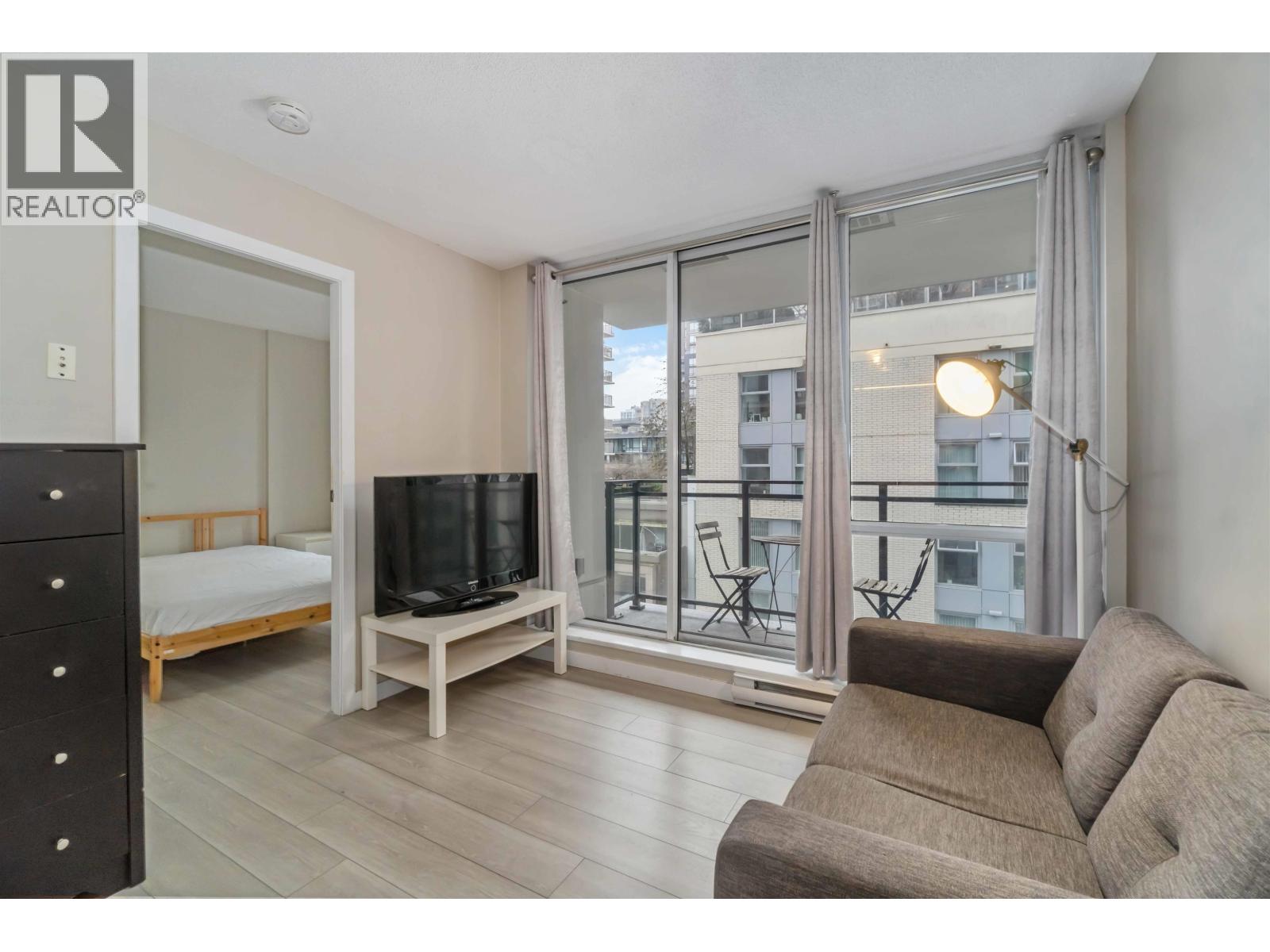 613 1082 SEYMOUR STREET, Vancouver