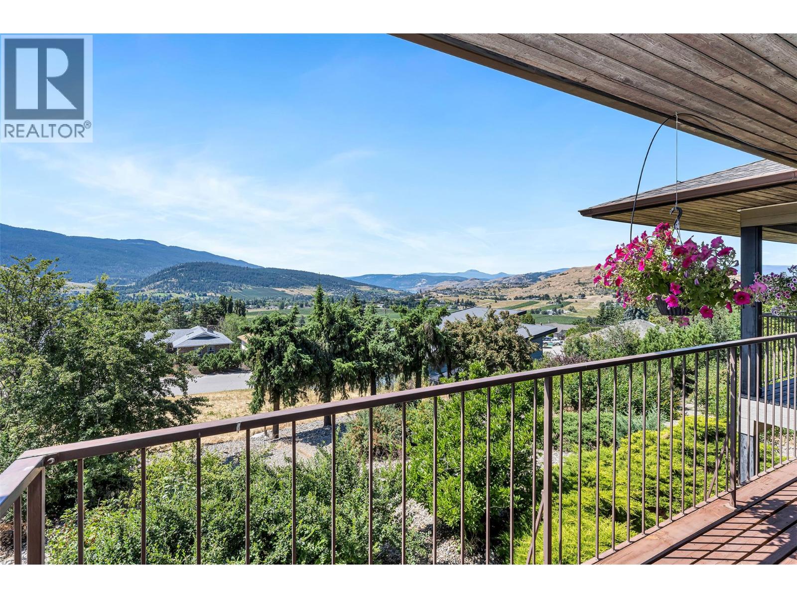 460 Crestview Drive, Coldstream