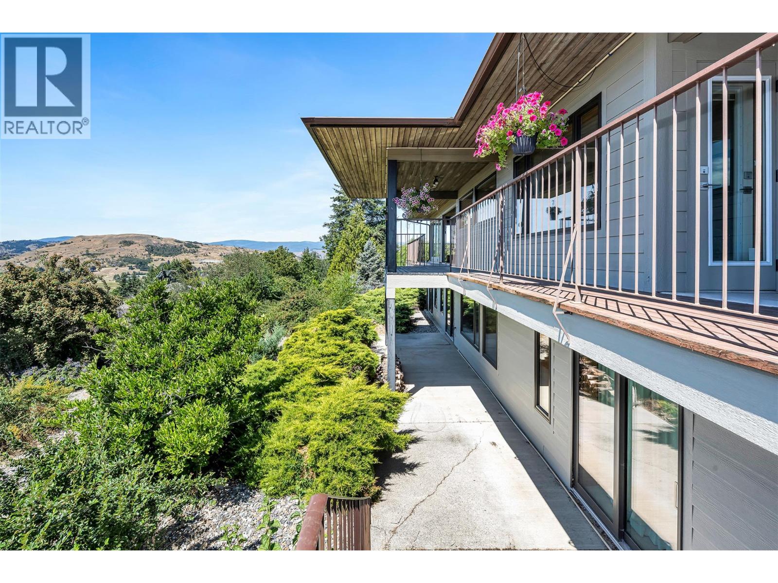 460 Crestview Drive, Coldstream