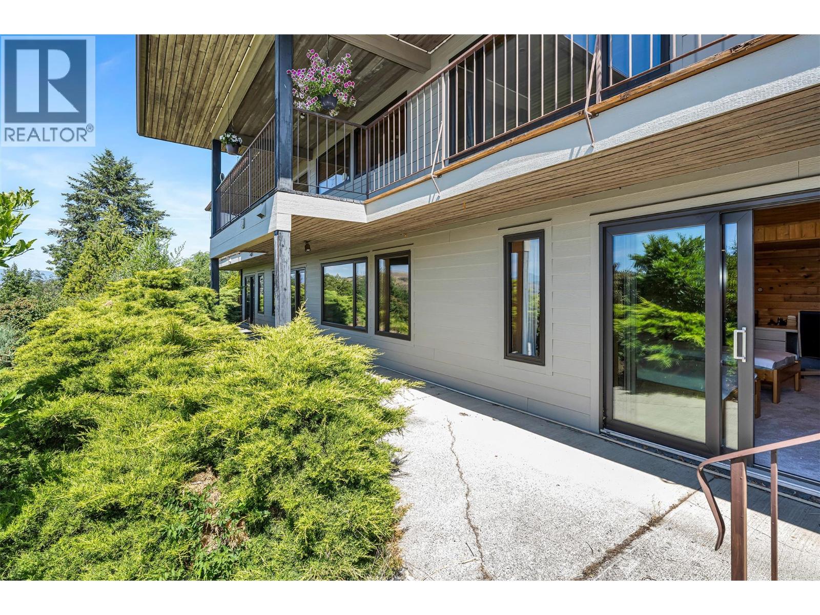 460 Crestview Drive, Coldstream