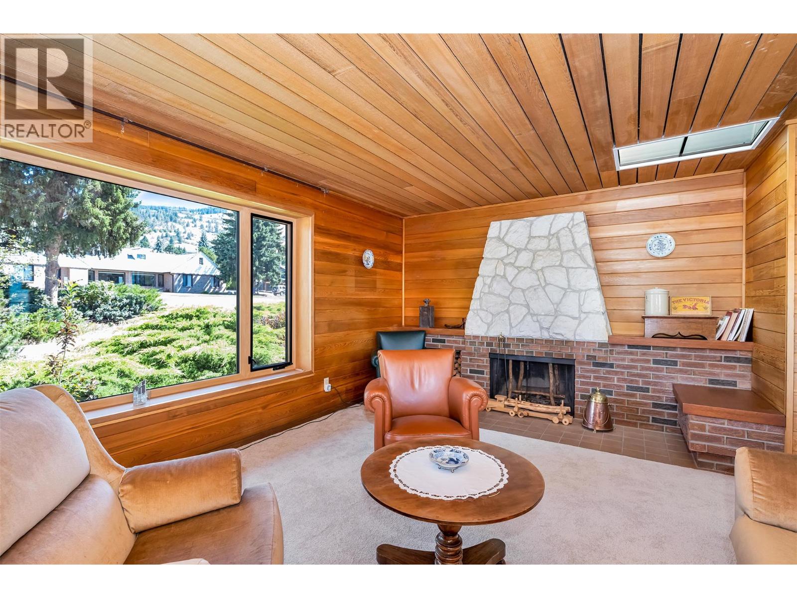 460 Crestview Drive, Coldstream