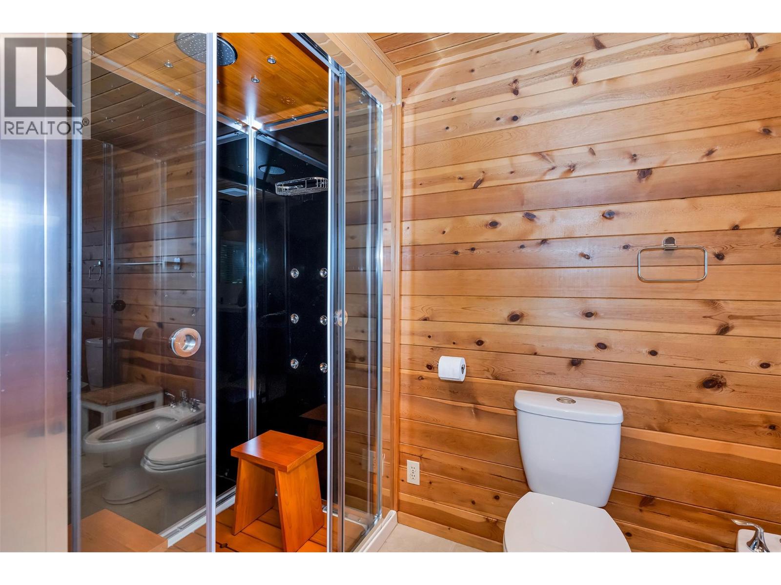 460 Crestview Drive, Coldstream