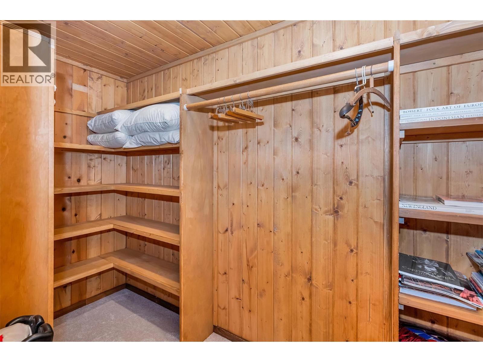 460 Crestview Drive, Coldstream