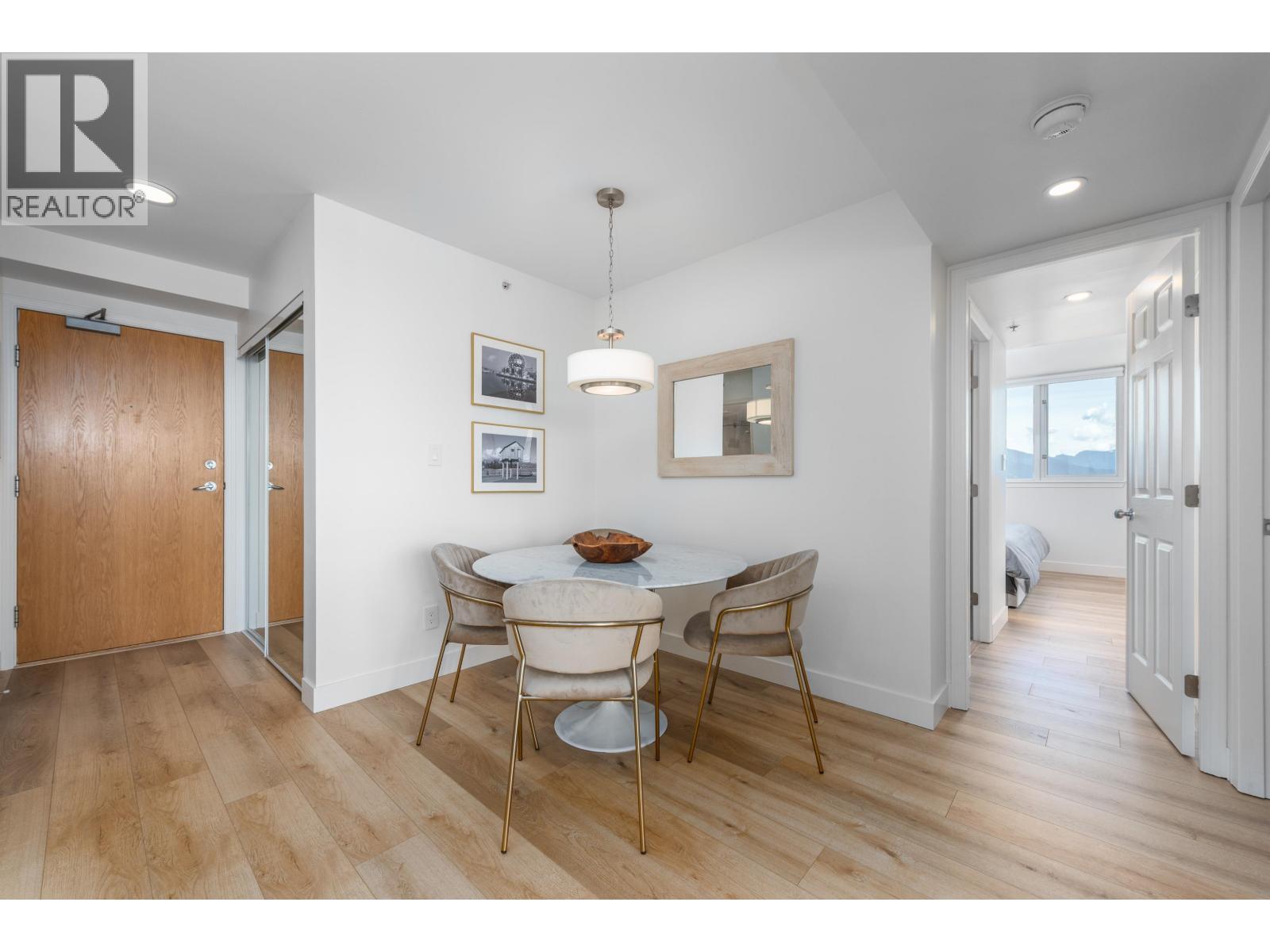 2208 63 KEEFER PLACE, Vancouver