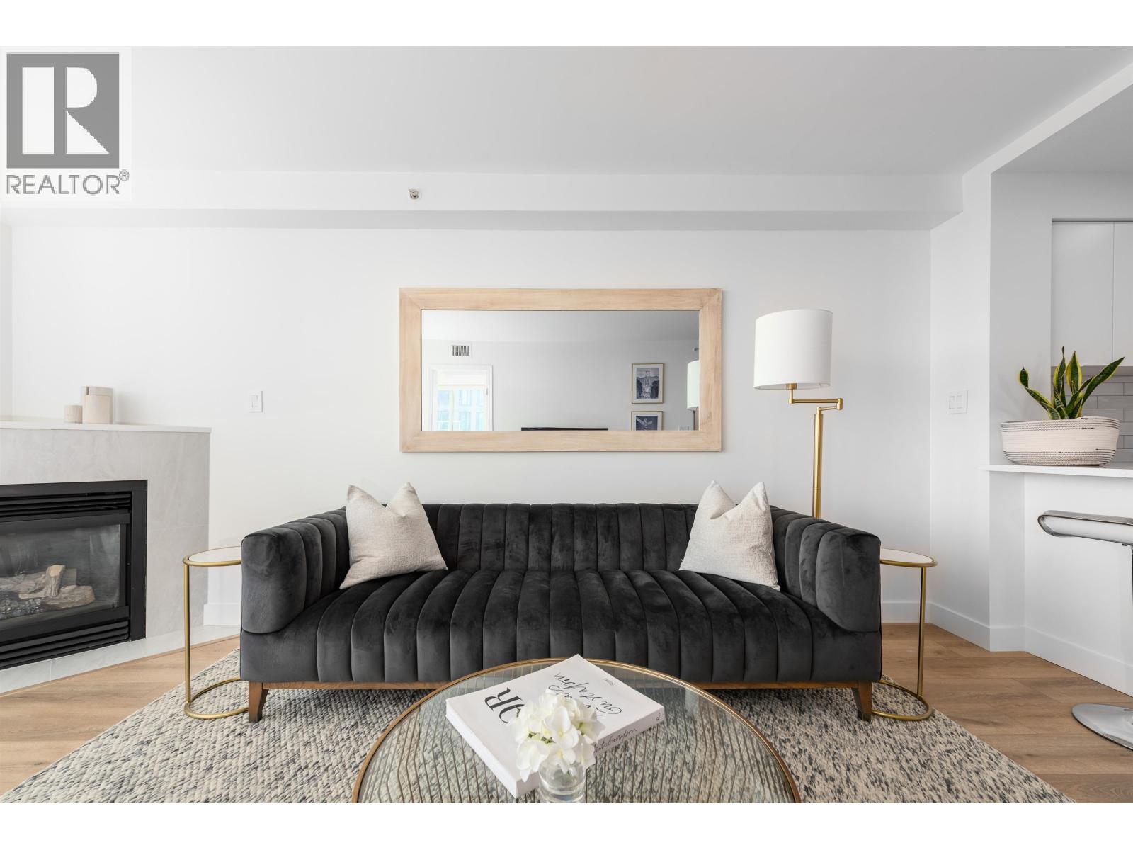 2208 63 KEEFER PLACE, Vancouver