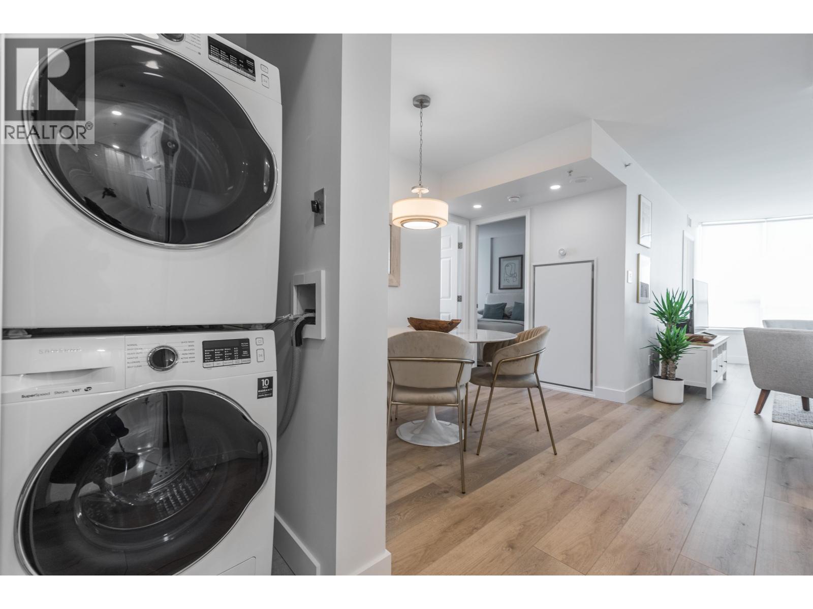 2208 63 KEEFER PLACE, Vancouver