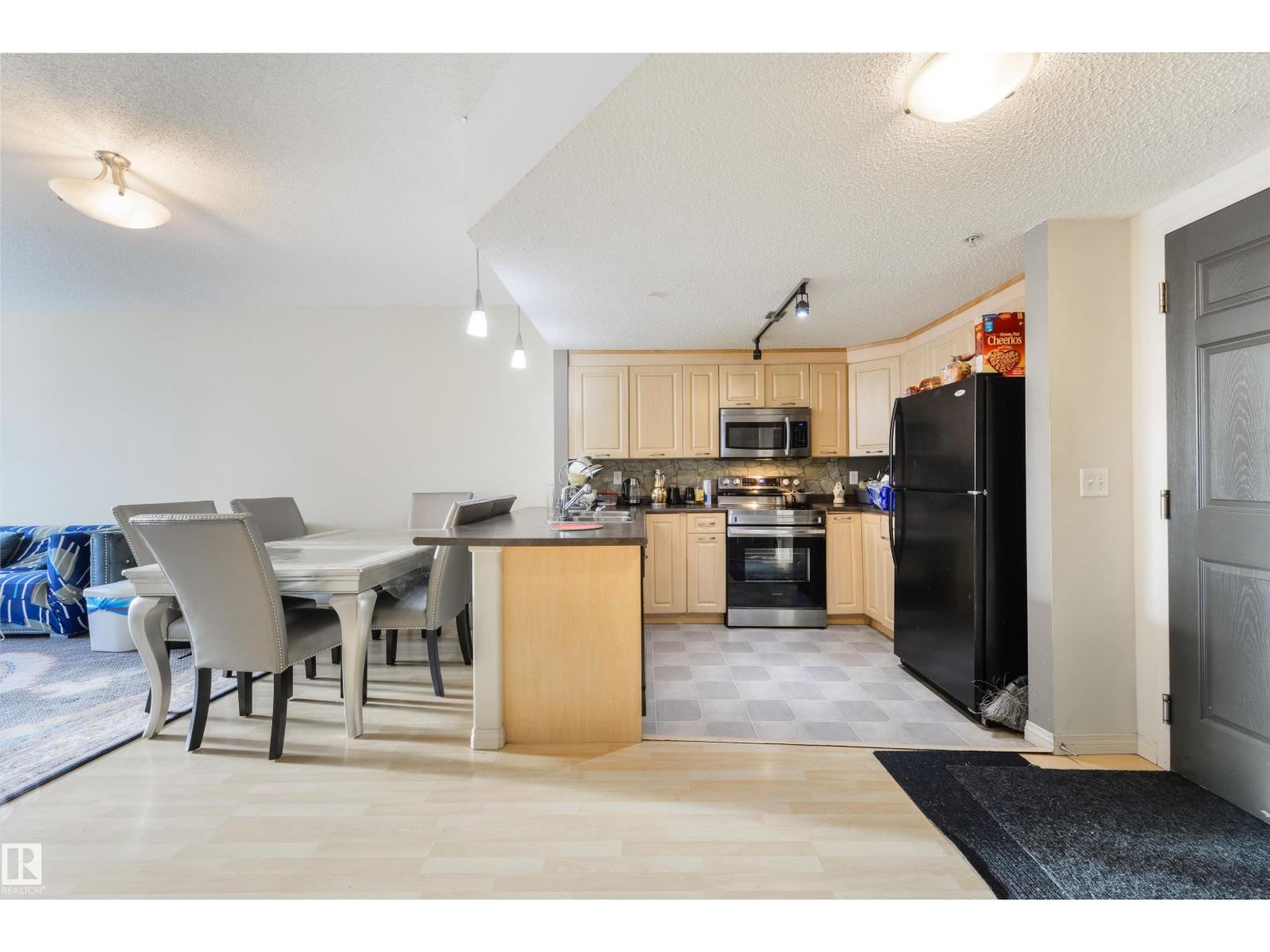 #307 6315 135 AV NW, Edmonton