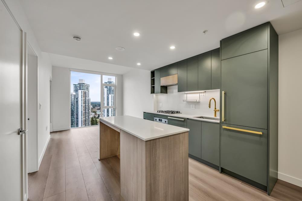 2801 13573 98 AVENUE, Surrey