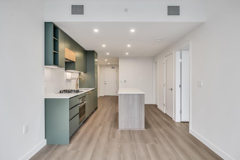 2801 13573 98 AVENUE, Surrey