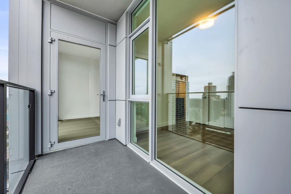 2801 13573 98 AVENUE, Surrey