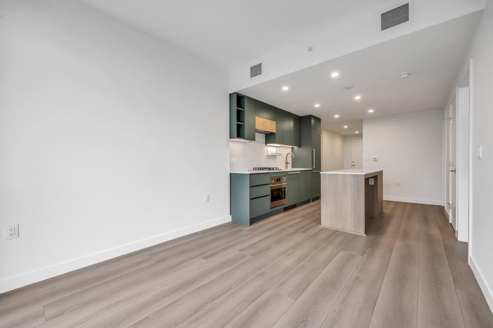 2901 13573 98A AVENUE, Surrey