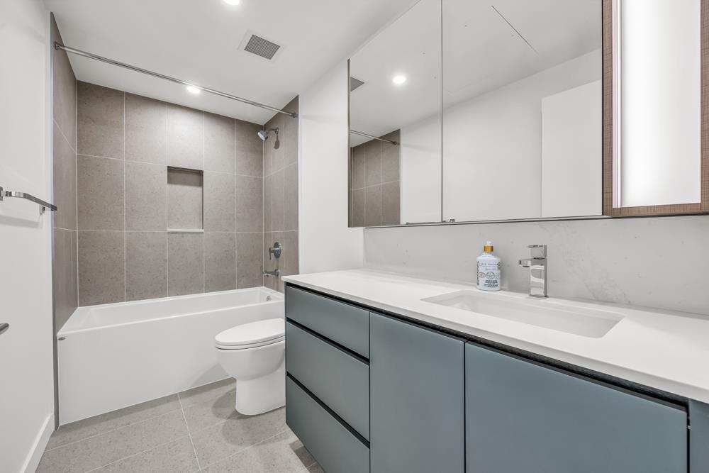 2901 13573 98A AVENUE, Surrey