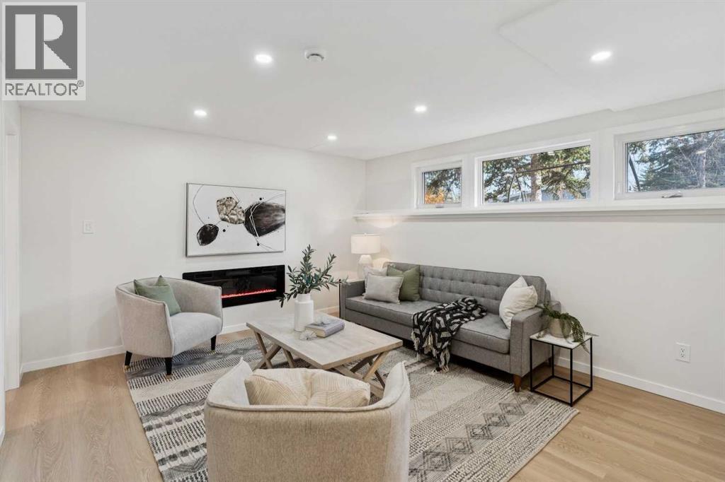 Single Family House 4 Level for Sale in  Oakhill Drive SW Oakridge Calgary 