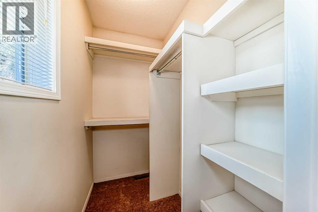 Single Family House 4 Level for Sale in  Kingsland Court SW Kingsland Calgary 