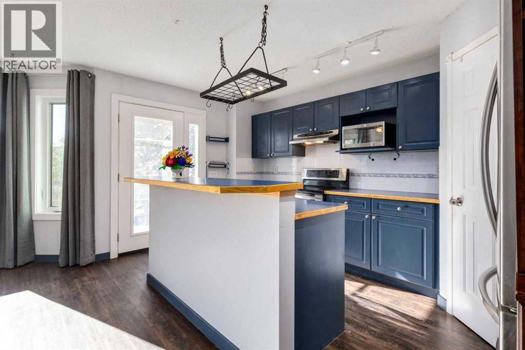 Single Family House for Sale in  Covewood Park NE Coventry Hills Calgary 