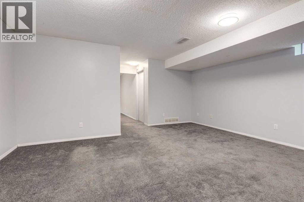 Single Family House for Sale in  Covewood Park NE Coventry Hills Calgary 