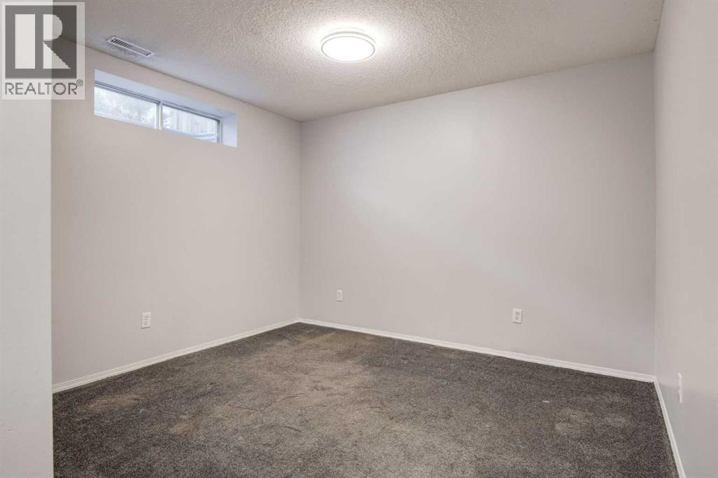 Single Family House for Sale in  Covewood Park NE Coventry Hills Calgary 