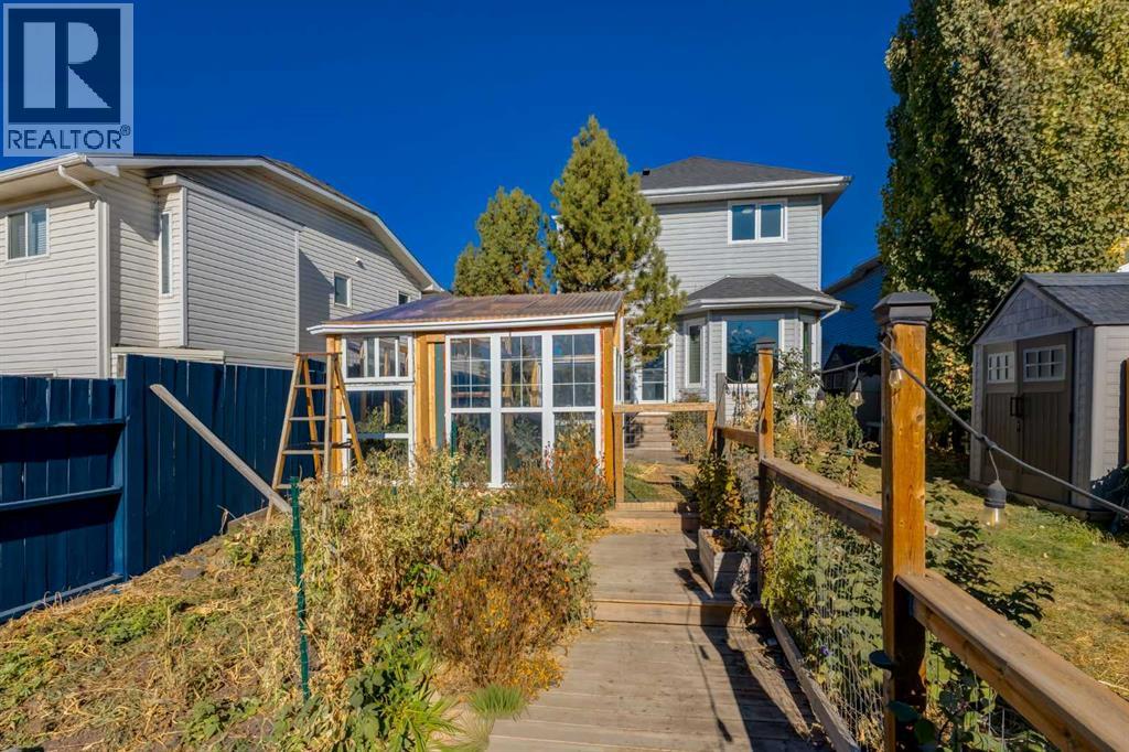 Single Family House for Sale in  Covewood Park NE Coventry Hills Calgary 