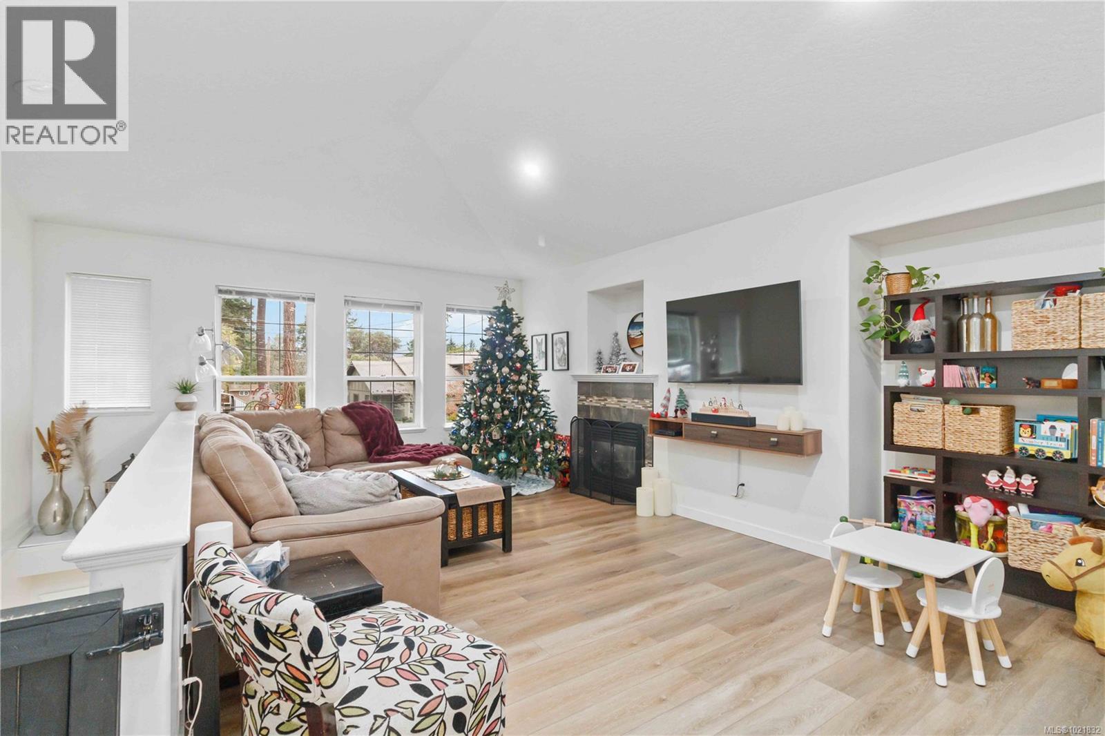 A 3037 Pickford Rd, Colwood