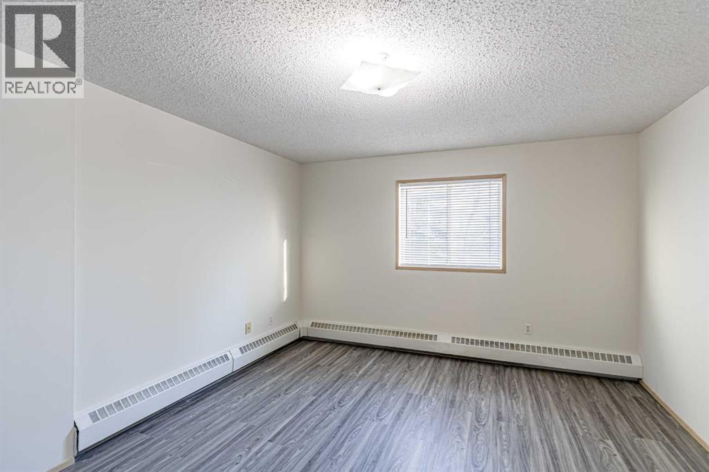 Single Family House for Sale in   Dover Point SE Dover Calgary 