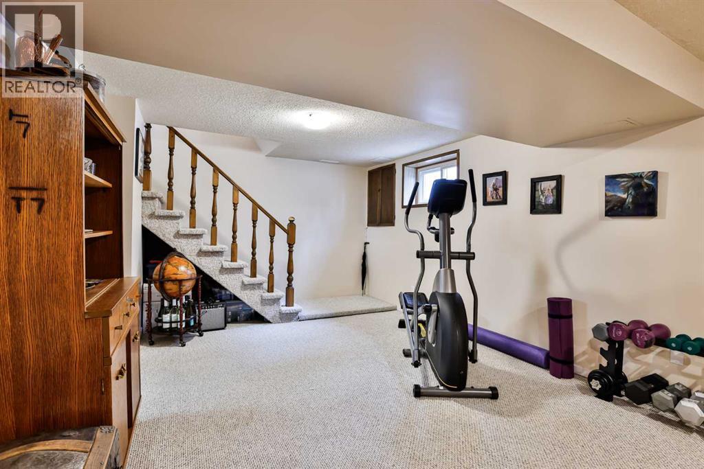 Single Family House Bungalow for Sale in   Street S Victoria Park Lethbridge 