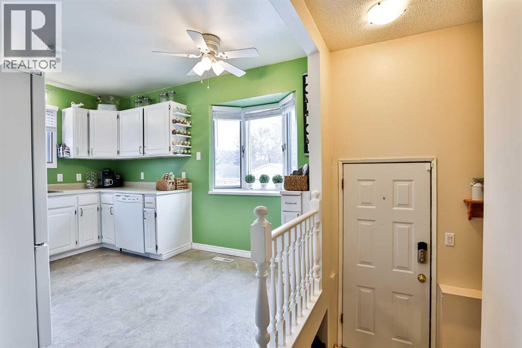 Single Family House Bungalow for Sale in   Street S Victoria Park Lethbridge 