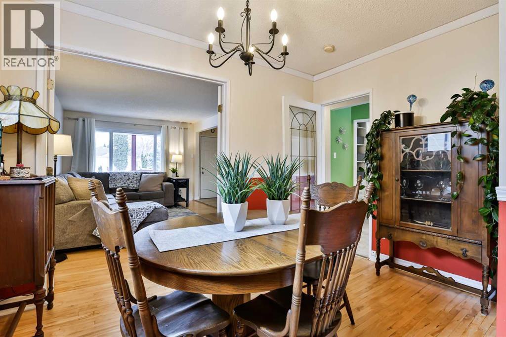 Single Family House Bungalow for Sale in   Street S Victoria Park Lethbridge 