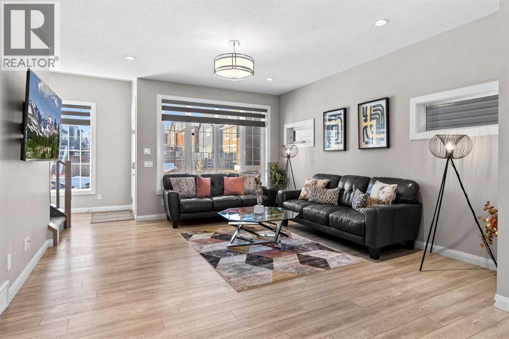 Single Family House for Sale in  Evanscrest Heights NW Evanston Calgary 