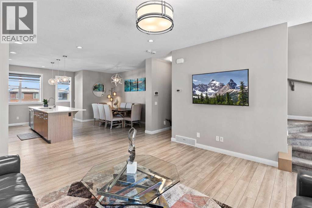 Single Family House for Sale in  Evanscrest Heights NW Evanston Calgary 