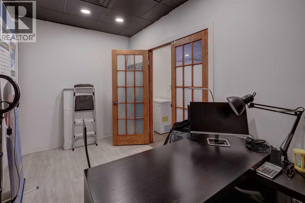 Retail for Sale in    Avenue SE Chinatown Calgary 