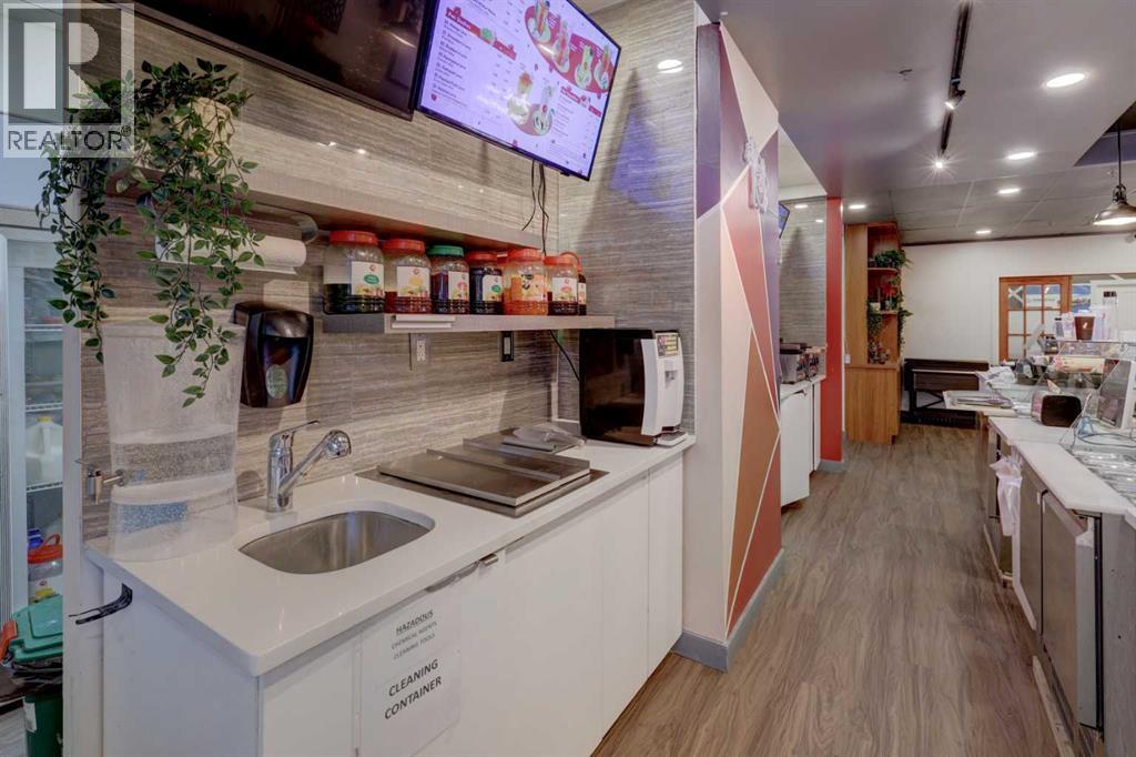 Retail for Sale in    Avenue SE Chinatown Calgary 