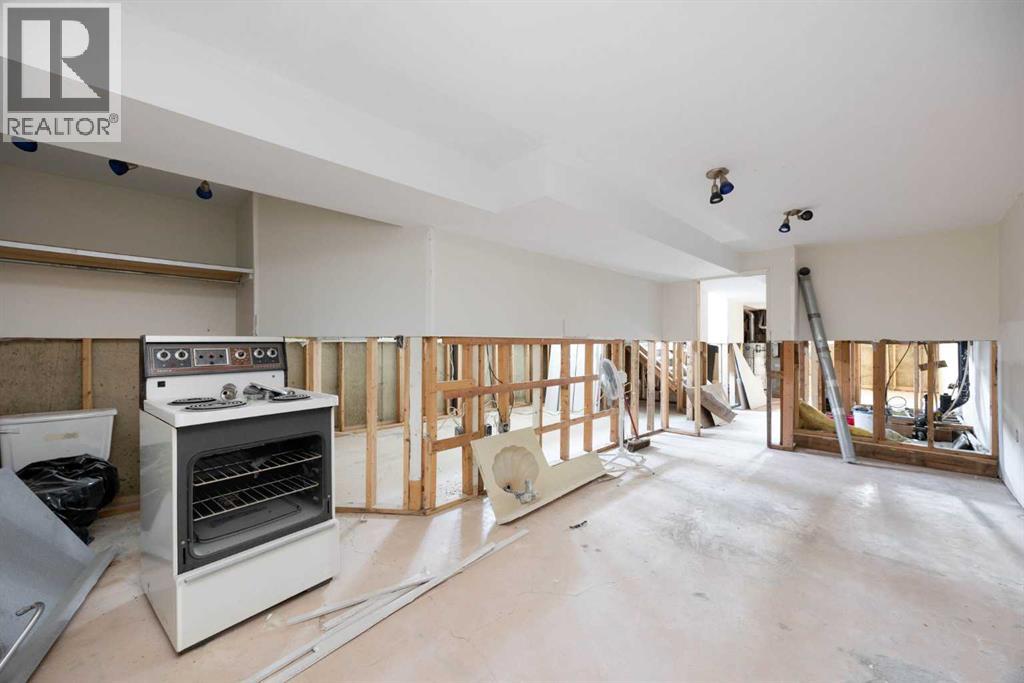 9907 Gordon Avenue, Fort McMurray