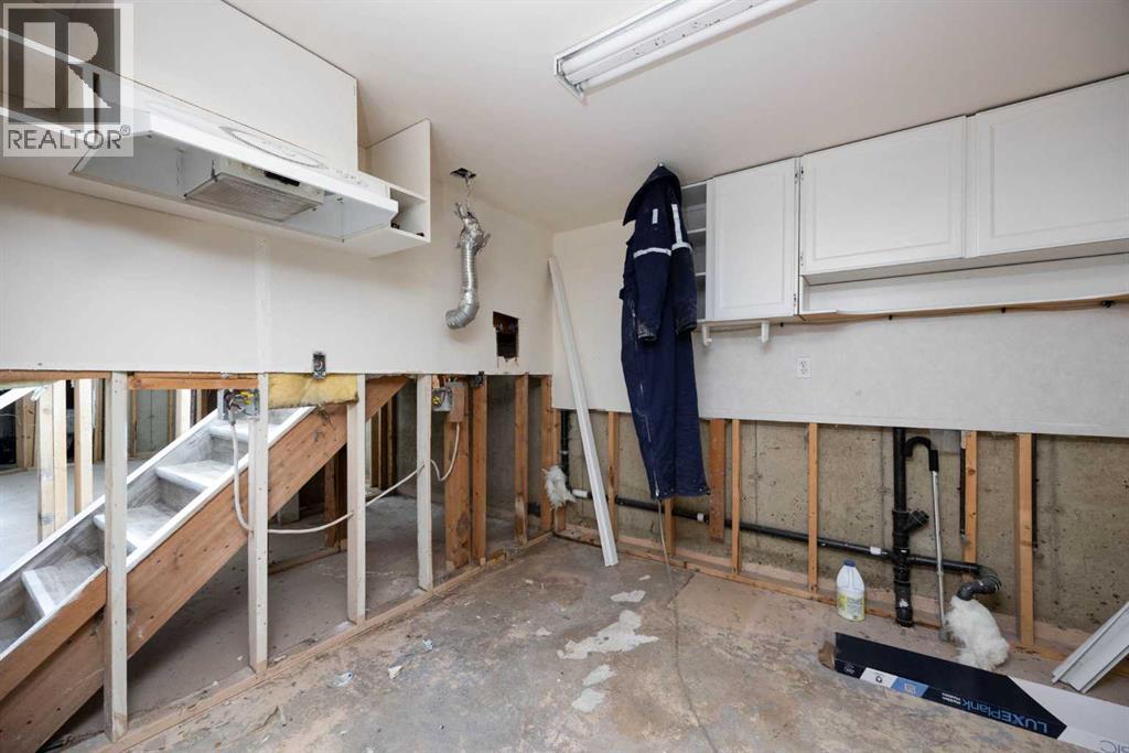 9907 Gordon Avenue, Fort McMurray