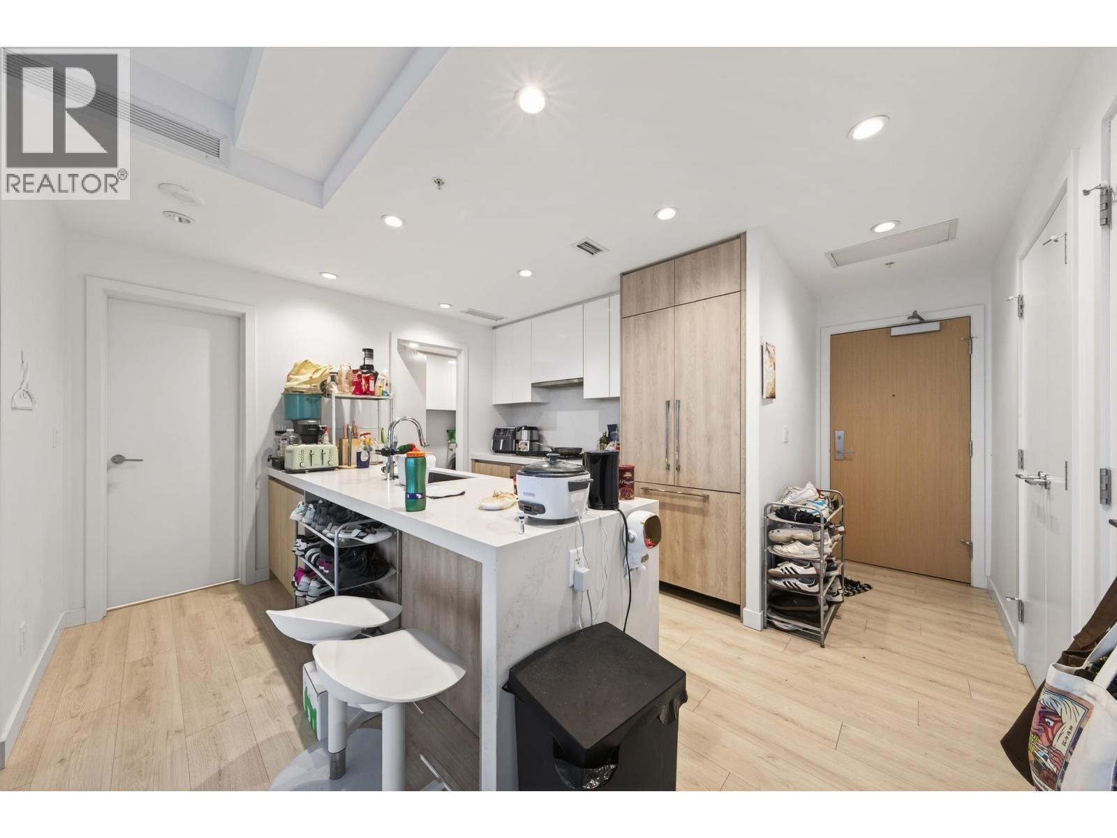 3402 6080 MCKAY AVENUE, Burnaby