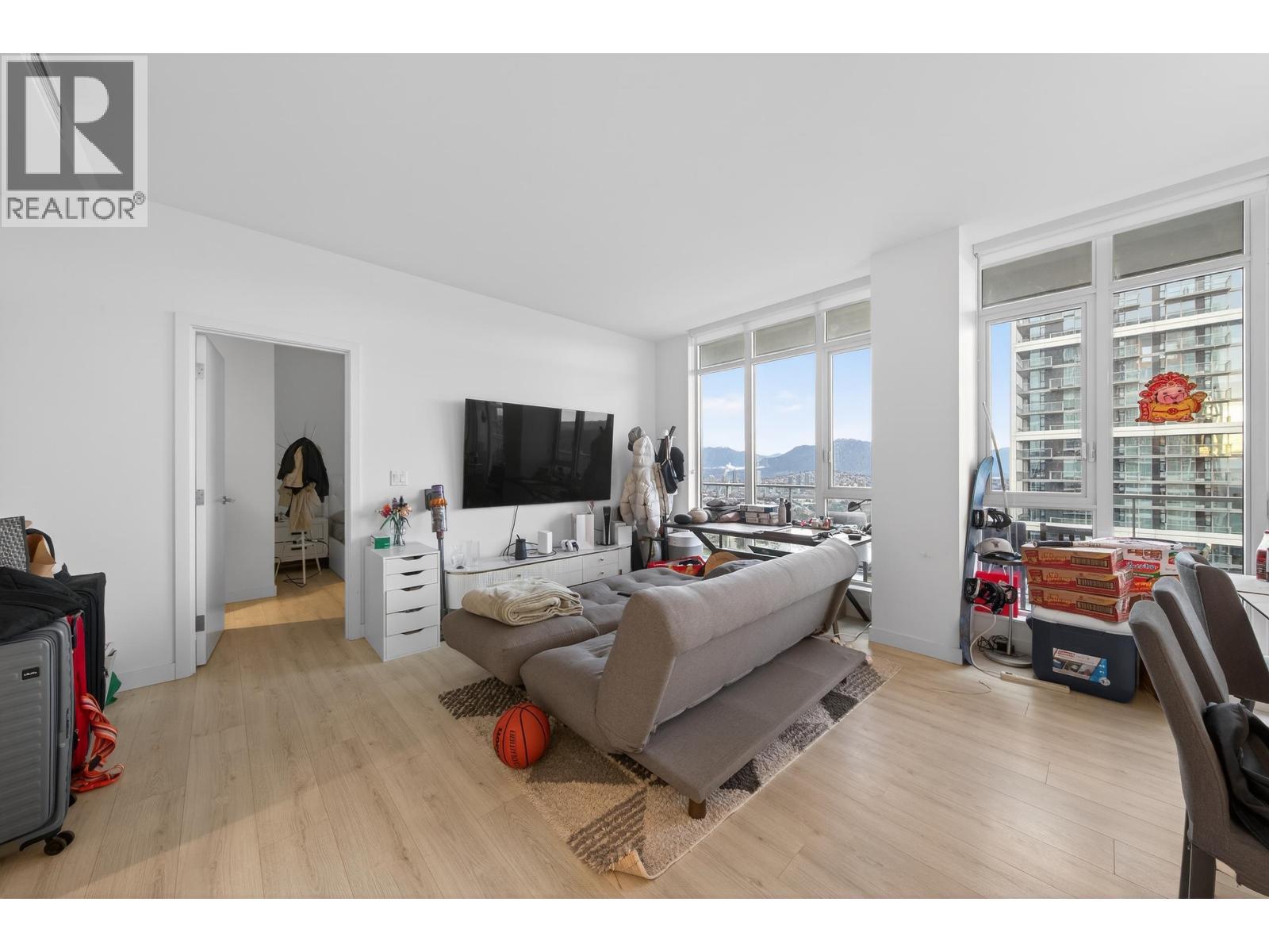 3402 6080 MCKAY AVENUE, Burnaby