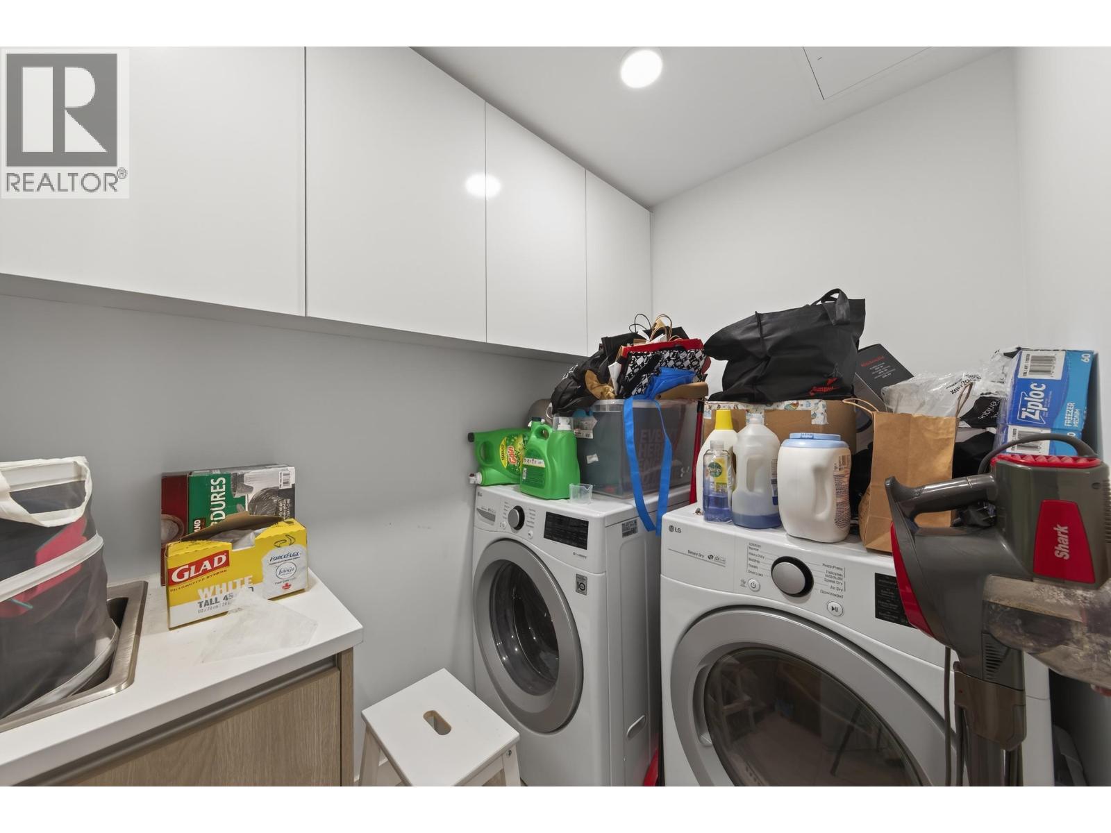 3402 6080 MCKAY AVENUE, Burnaby