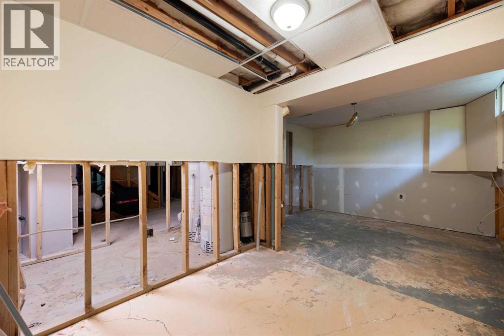 9907 GORDON Avenue, Fort McMurray