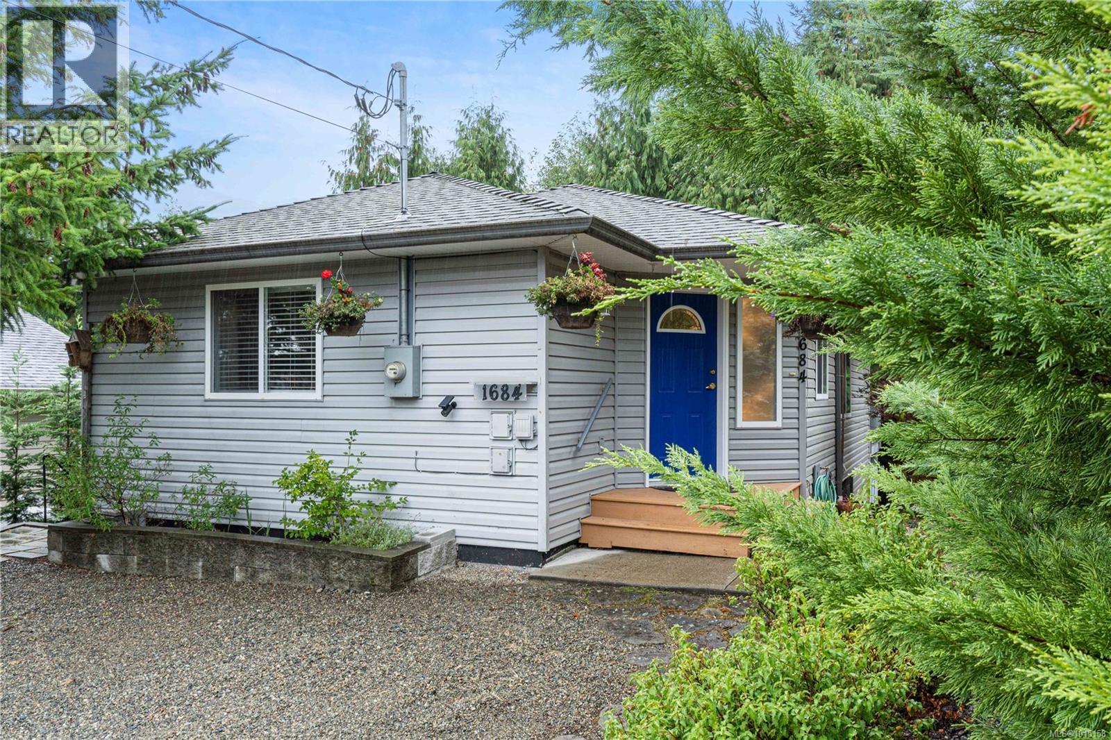 1684 Lailah's Loop, Qualicum Beach