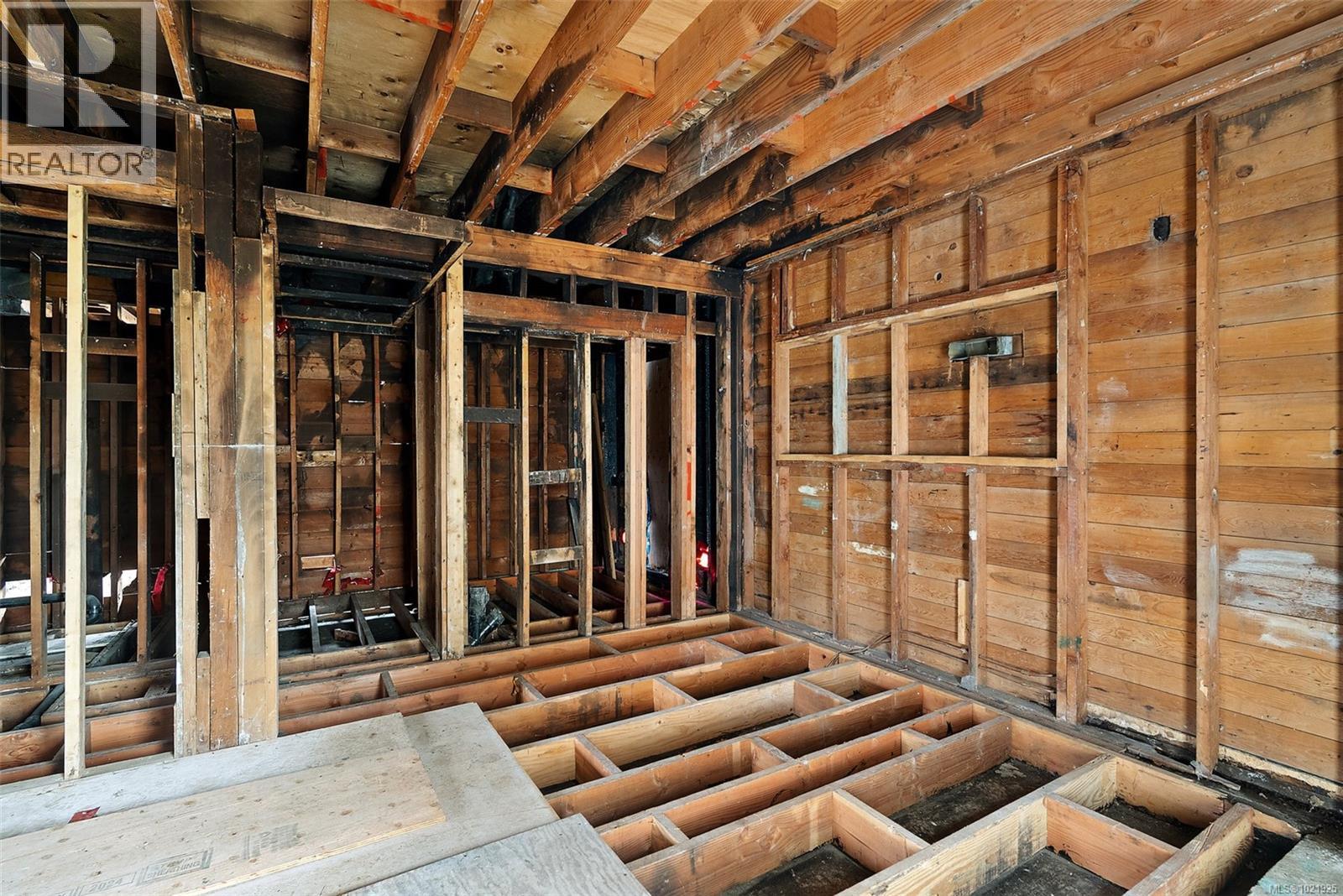 1826 Cedar Hill Cross Rd, Saanich