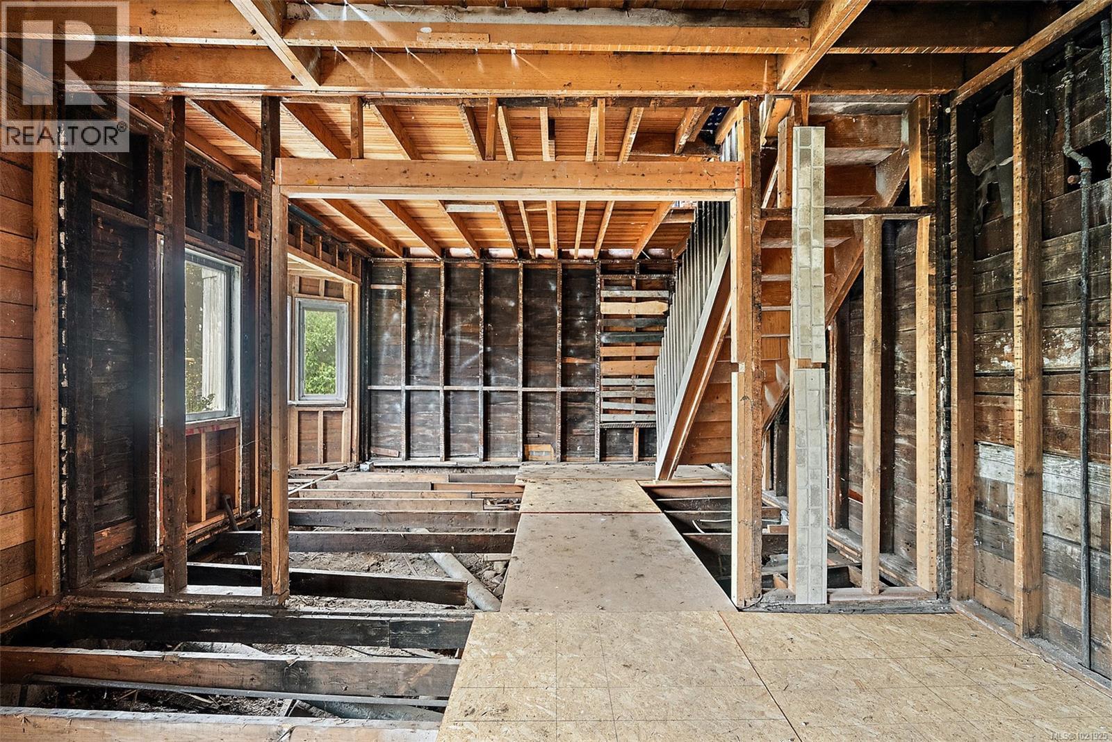 1826 Cedar Hill Cross Rd, Saanich