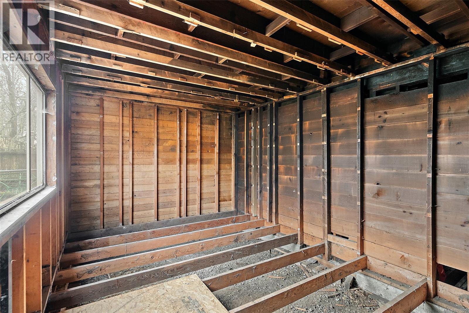 1826 Cedar Hill Cross Rd, Saanich