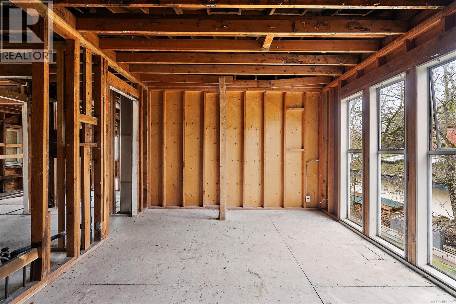 1826 Cedar Hill Cross Rd, Saanich