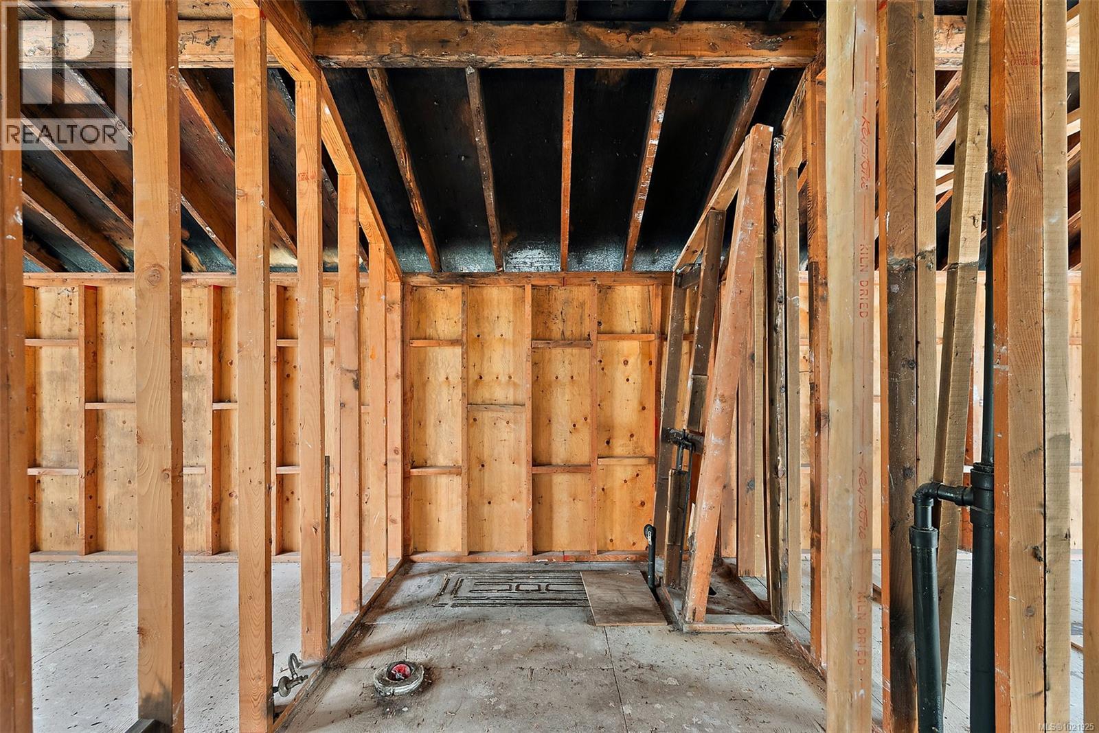 1826 Cedar Hill Cross Rd, Saanich