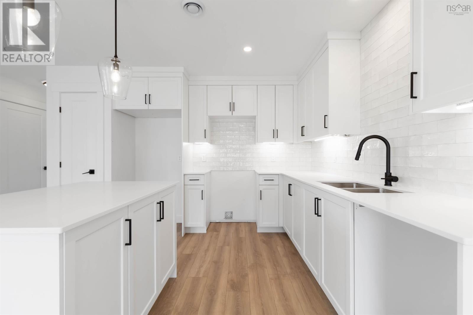 Property 32 of 37 of 2-Unit 2 Sherwood