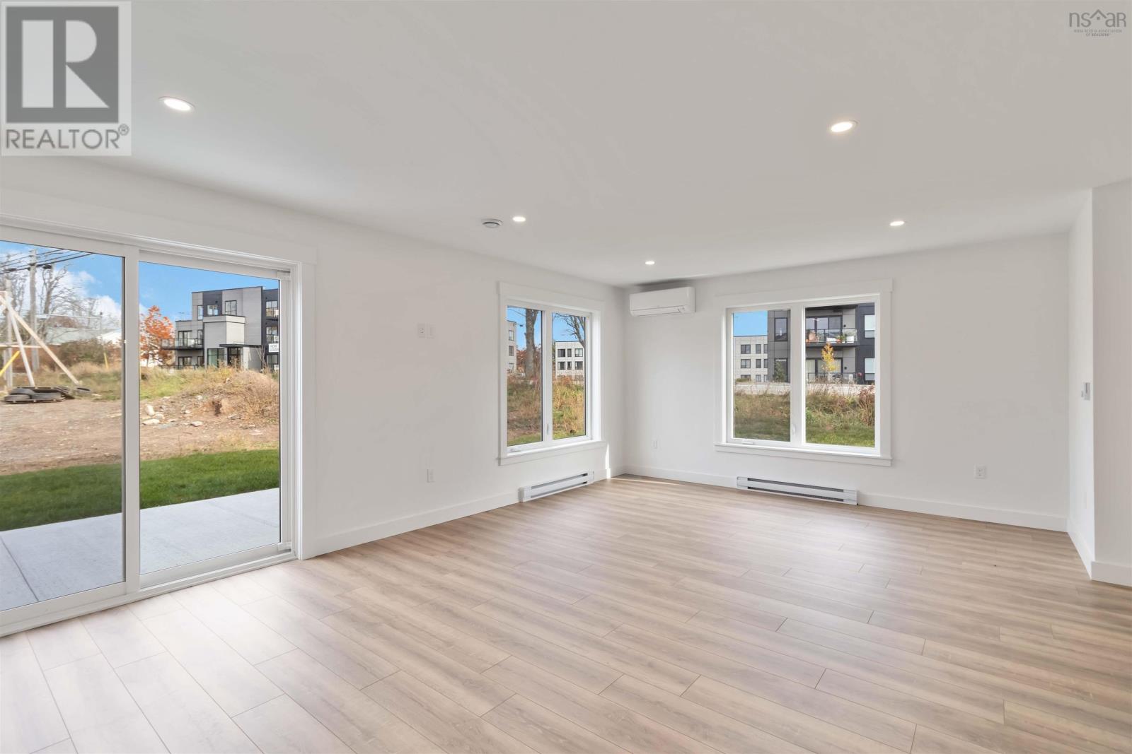 Property 16 of 37 of 2-Unit 2 Sherwood