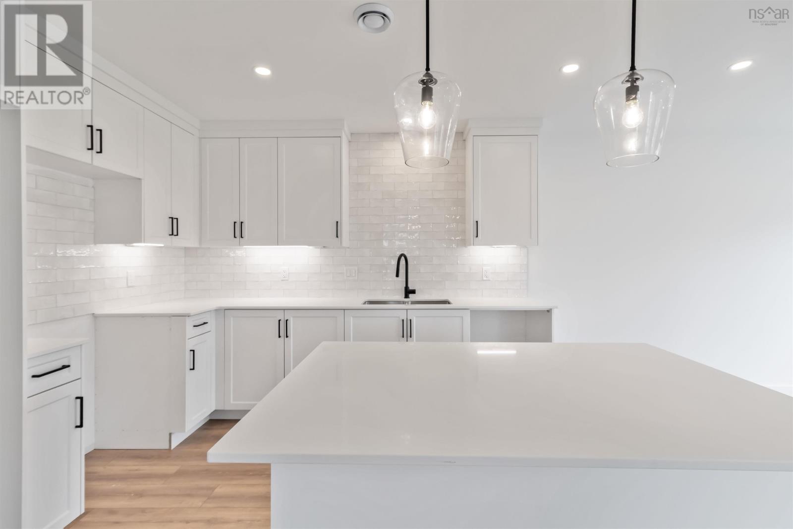 Property 9 of 37 of 2-Unit 2 Sherwood